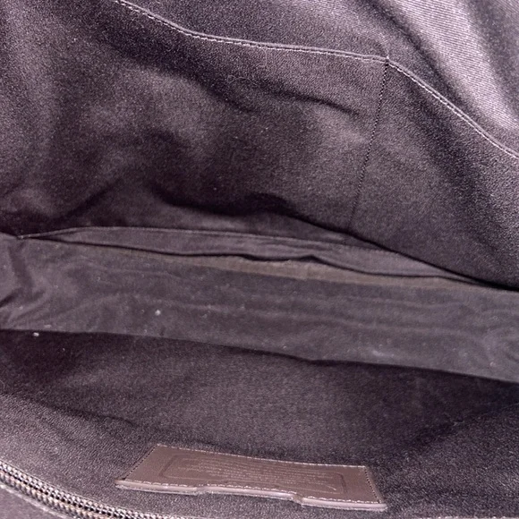 Coach - Picture 12 of 12